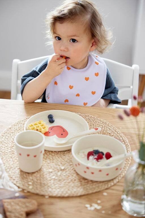 Taça anti-derrapante arco-íris corações