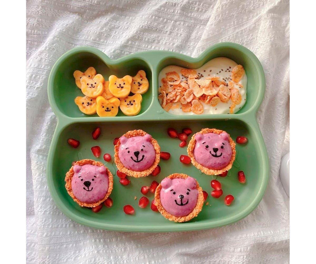 Prato com ventosa stickie ursinho - sage dinnerware we might be tiny