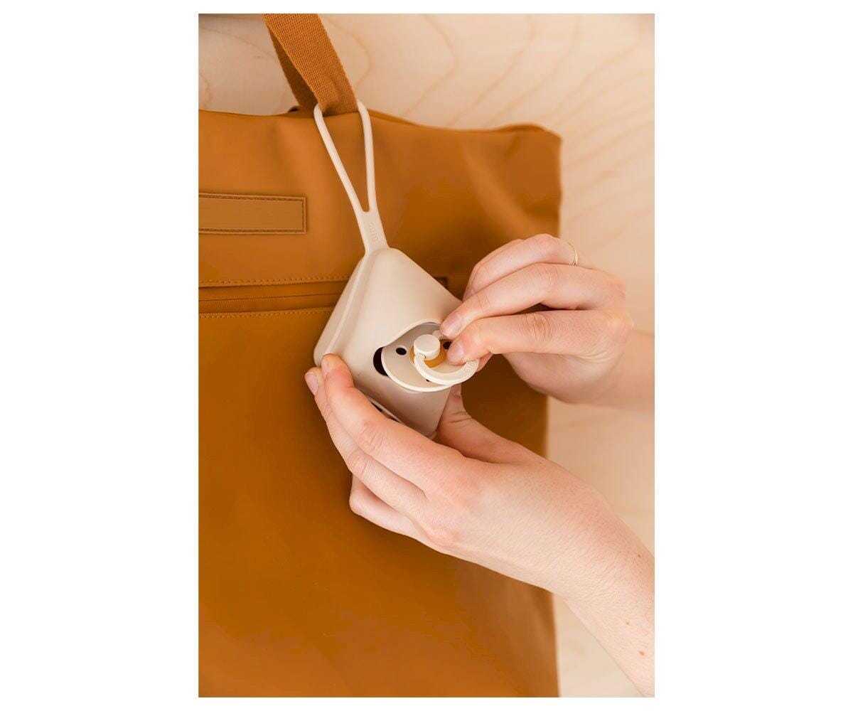 Caixa p/ chupetas dark oak pacifier case BIBS