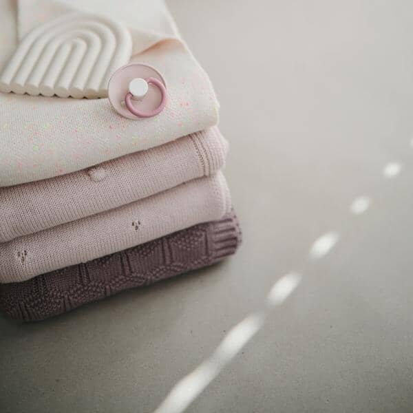 Manta de bebé pointelle blush muslin mushie