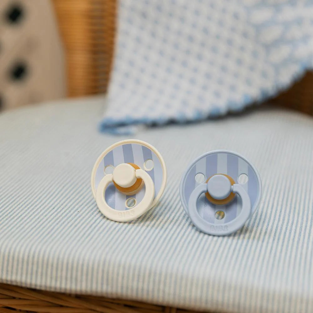 2 chupetas redondas BIBS Studio Colour block baby blue dusty blue mix