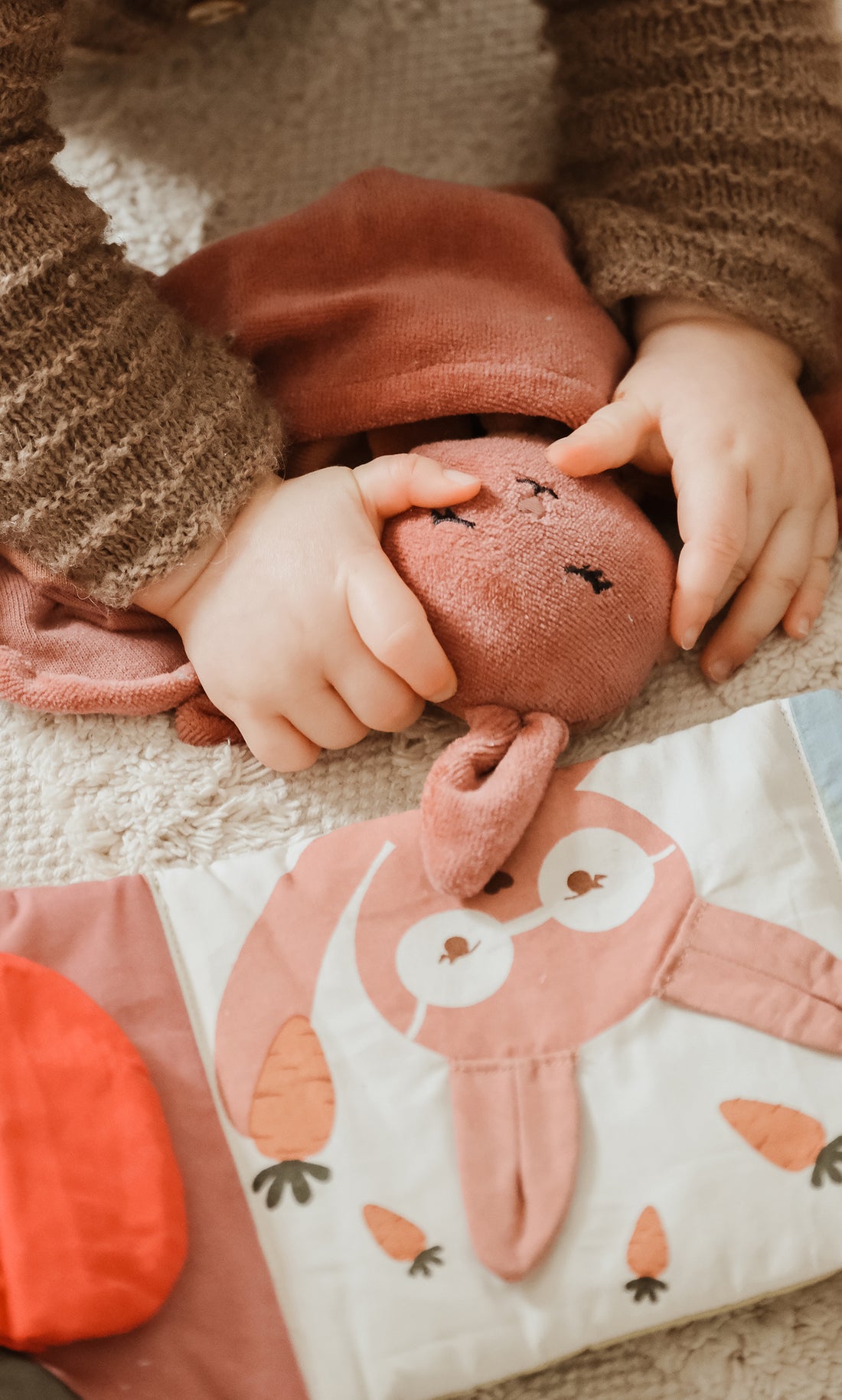 Doudou coelhinho rose