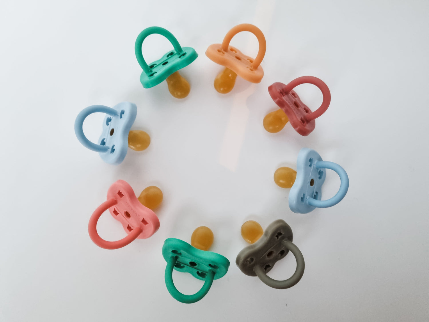 2 chupetas ortodônticas látex iceberg 3-36 M