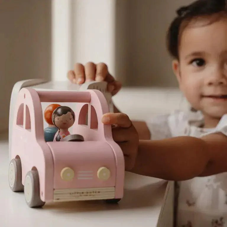 Carro com caravana