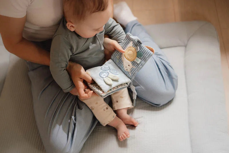 Livro pequeno de atividades Forest Friends