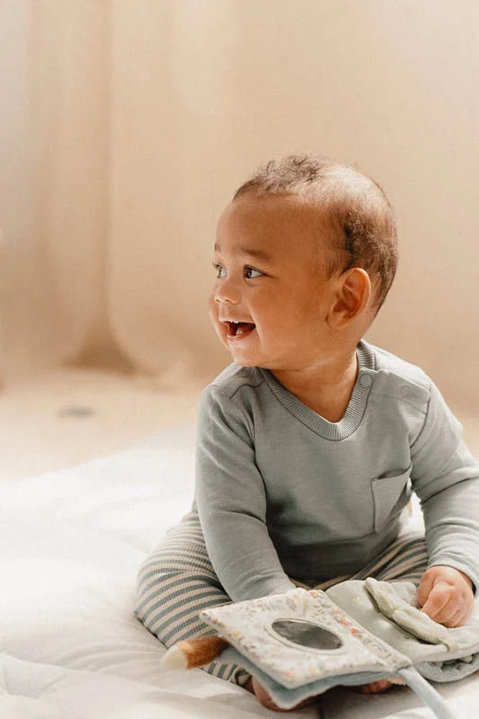 Livro pequeno de atividades Forest Friends