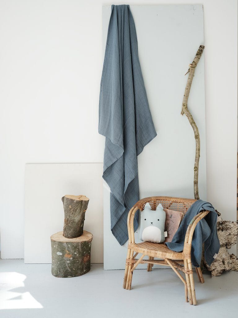 Musselina swaddle blue spruce muslin Fabelab