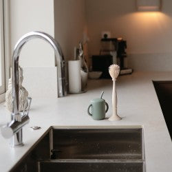 Escovilhão blush p/ biberão