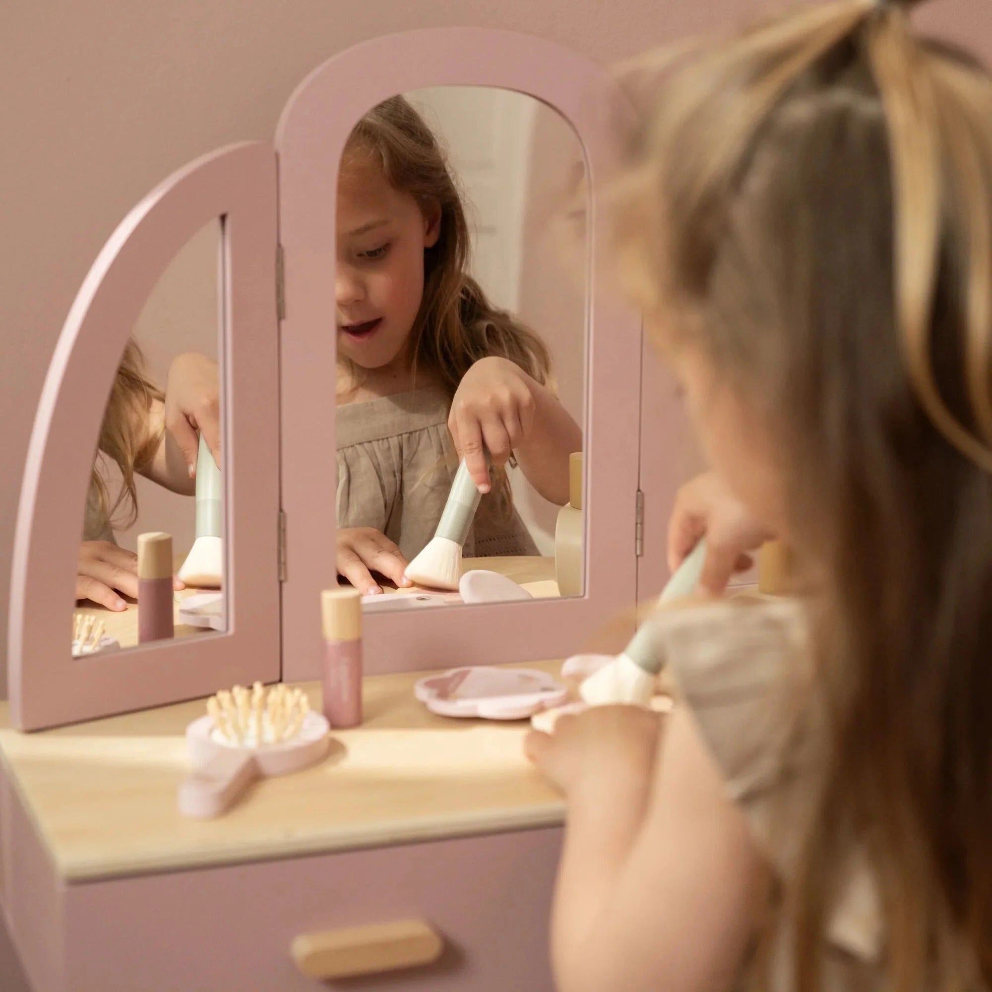 Mesa de maquilhagem rosa