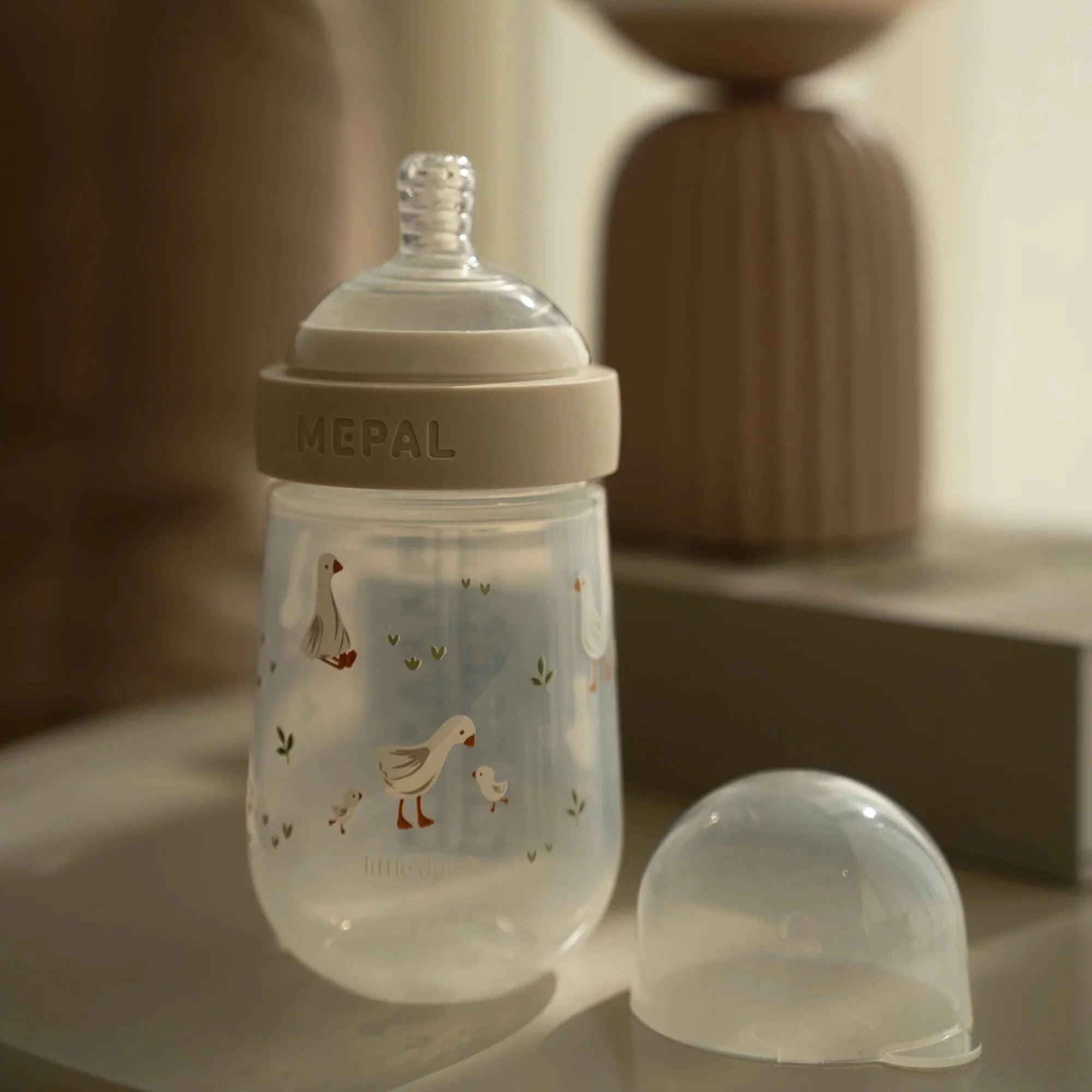 Biberão Mepal Mio 240 ml Little Goose