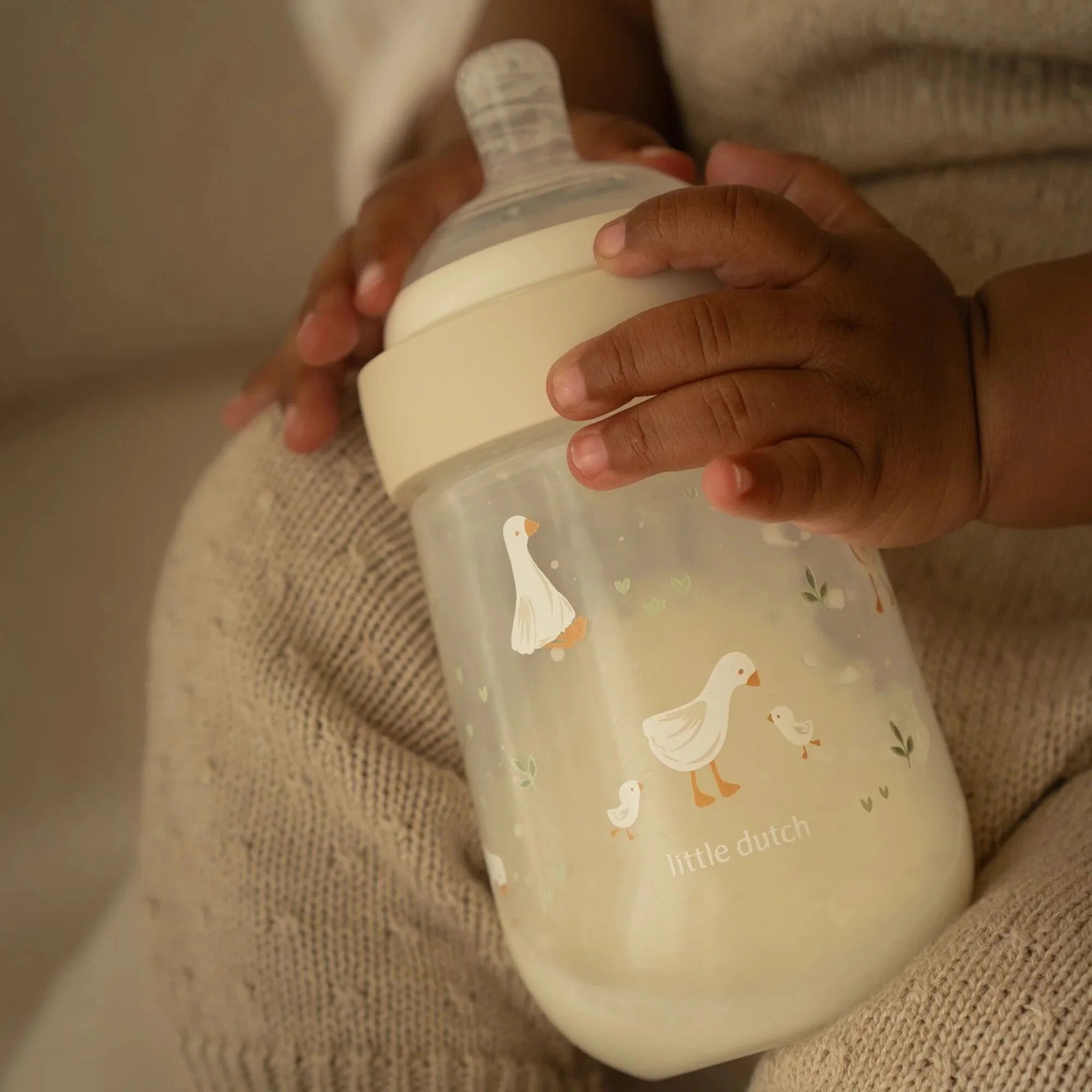 Biberão Mepal Mio 240 ml Little Goose