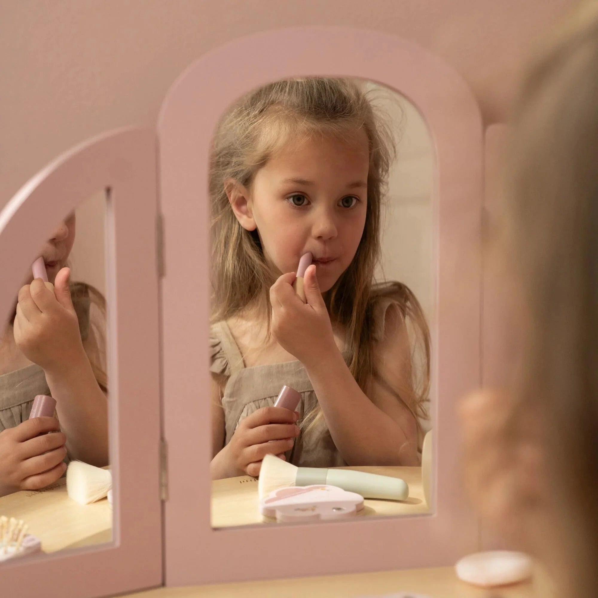 Mesa de maquilhagem rosa