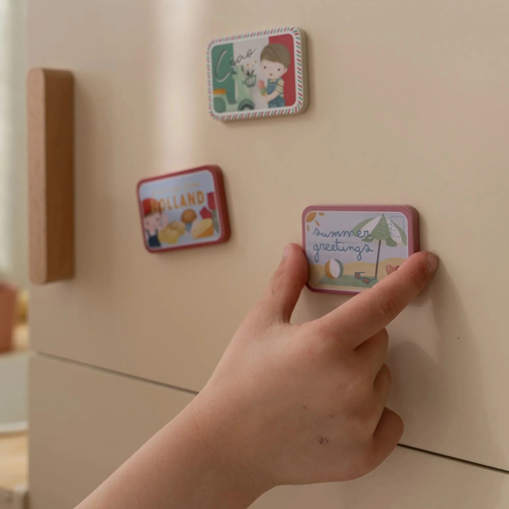 Frigorífico de madeira Essentials - edição limitada