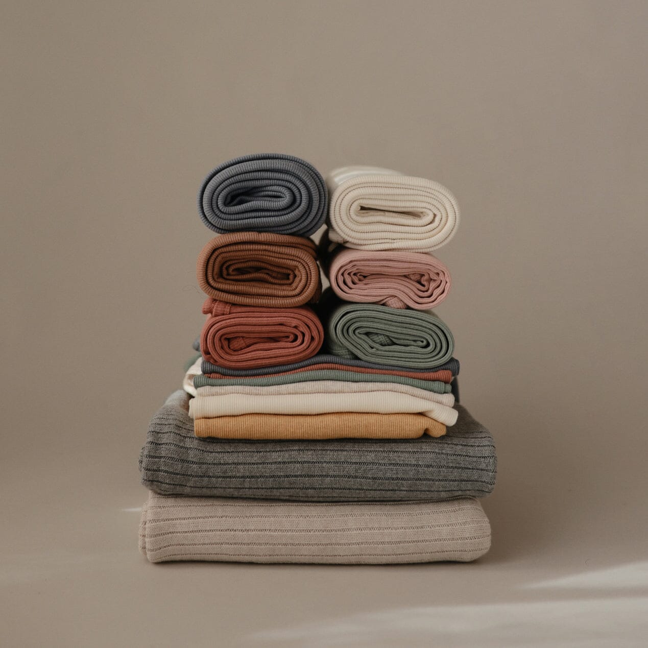 Manta de bebé ribbed smoke muslin mushie
