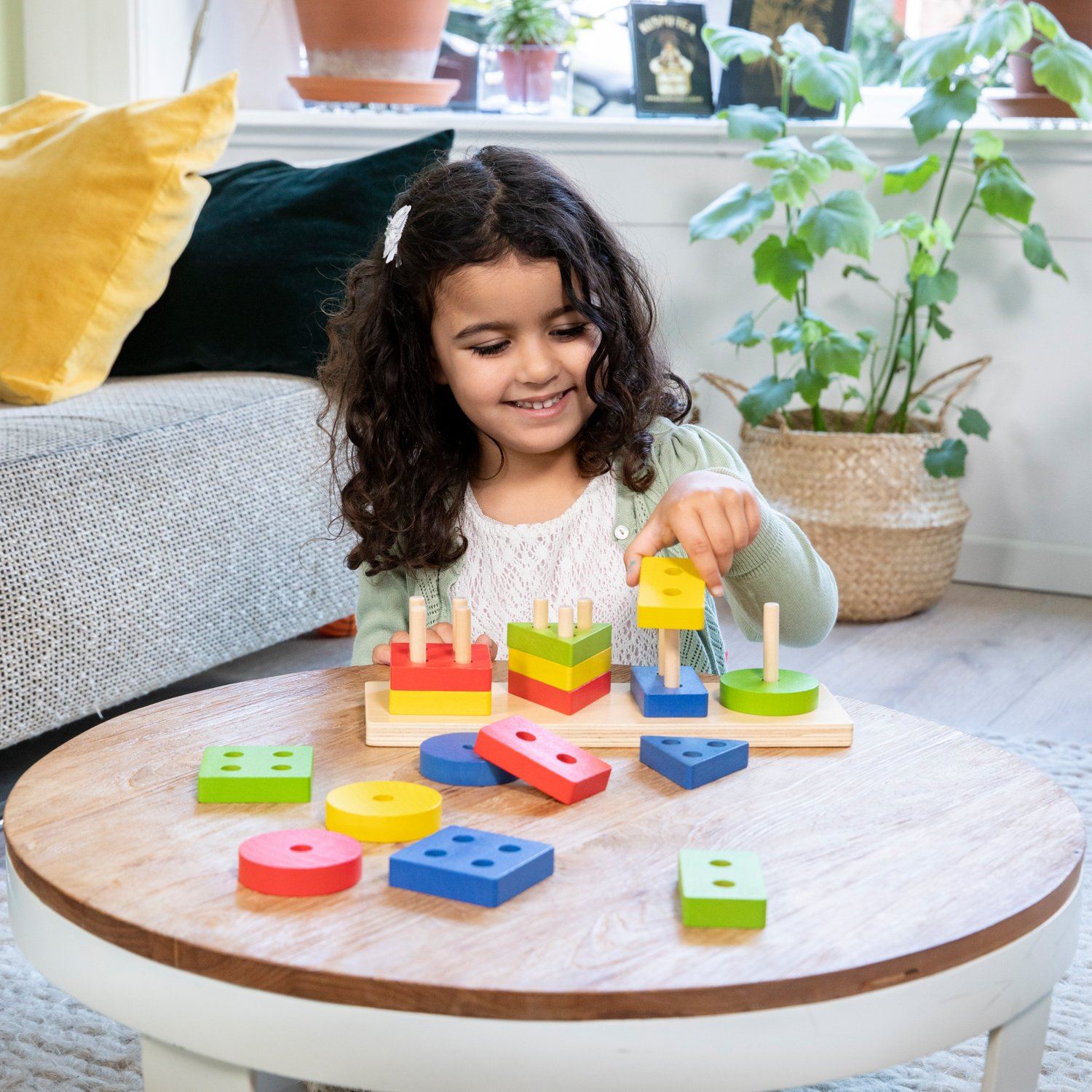 Geometric stacking puzzle New Classic Toys Toys New Classic Toys