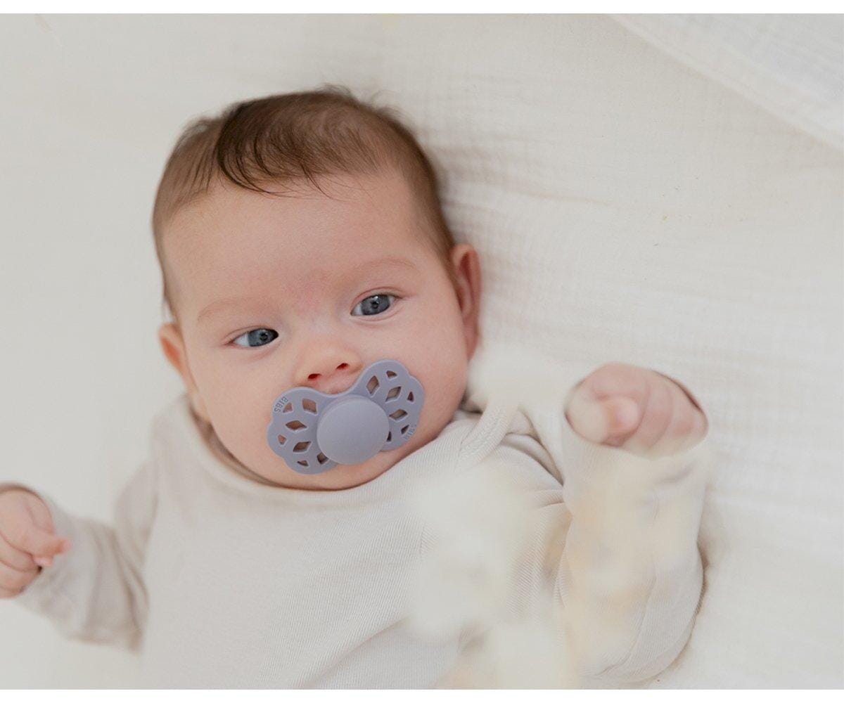 2 chupetas BIBS Infinity simétrica silicone blossom | dusky lilac pacifier BIBS
