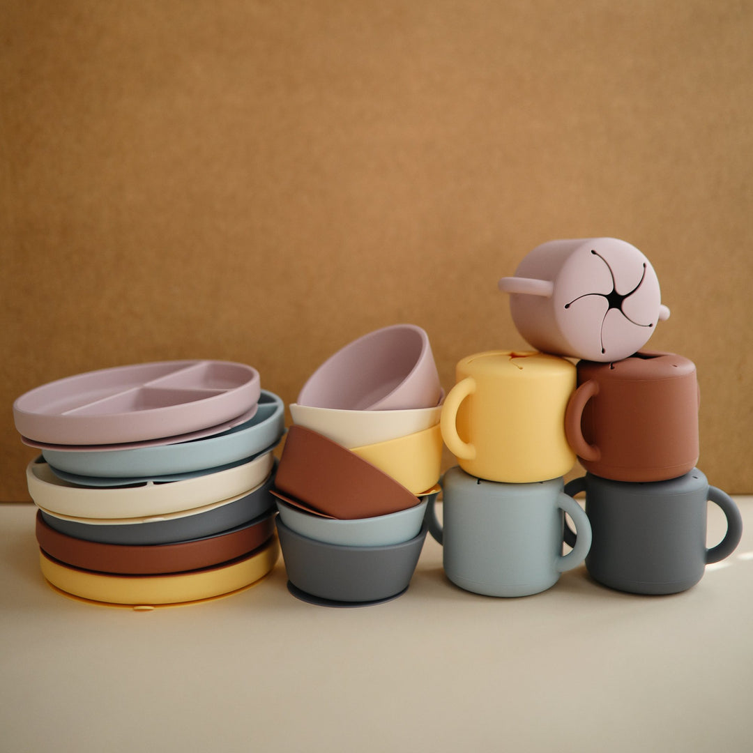 Silicone suction bowl daffodil mushie meal mushie