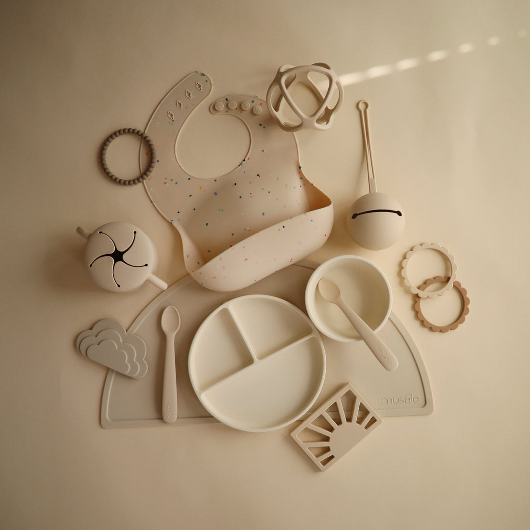 Silicone suction plate ivory mushie meal mushie