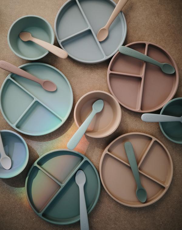 Silicone suction plate stone mushie meal mushie