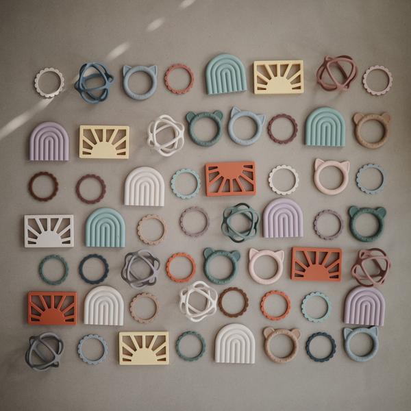 3 mordedores-pulseira Black/Natural/Caramel Teether mushie