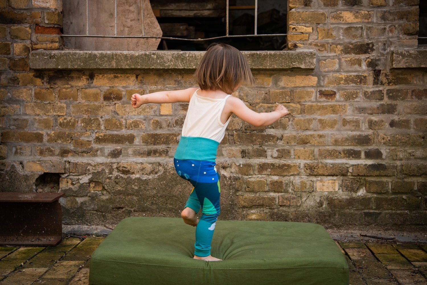 Friendly sasquatch leggings Merle Bottoms Merle