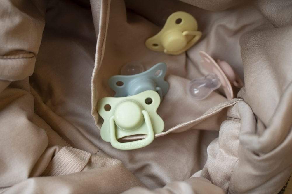 Pacifiers 2-pack pistachio +6M Filibabba accessories Filibabba