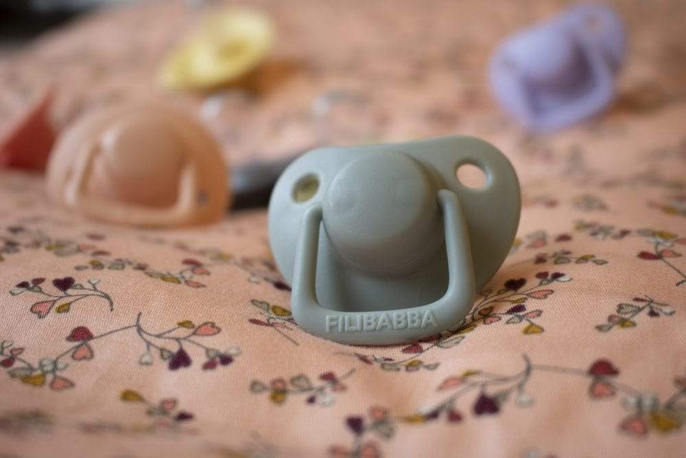 Pacifiers 2-pack moss green 0-6M Filibabba accessories Filibabba