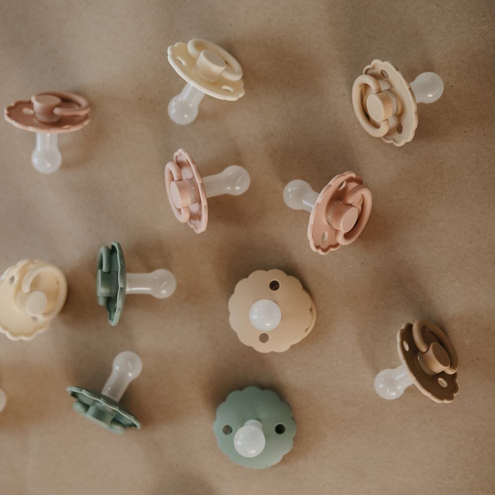 2 chupetas daisy baked croissant/portobello SILICONE Frigg FRIGG