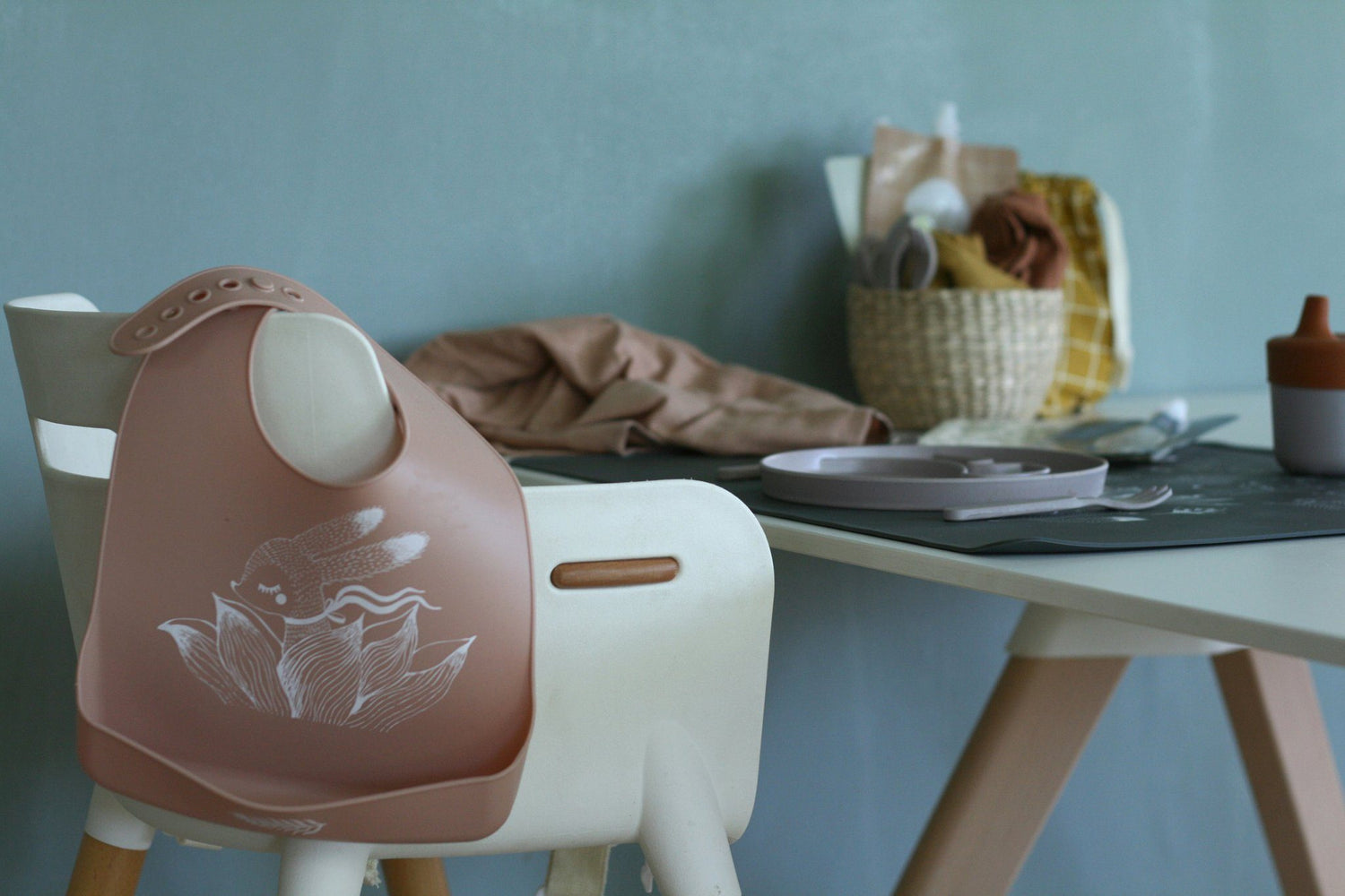 Silicone baby bib flower bunny Lille Vilde bib LIlle Vilde