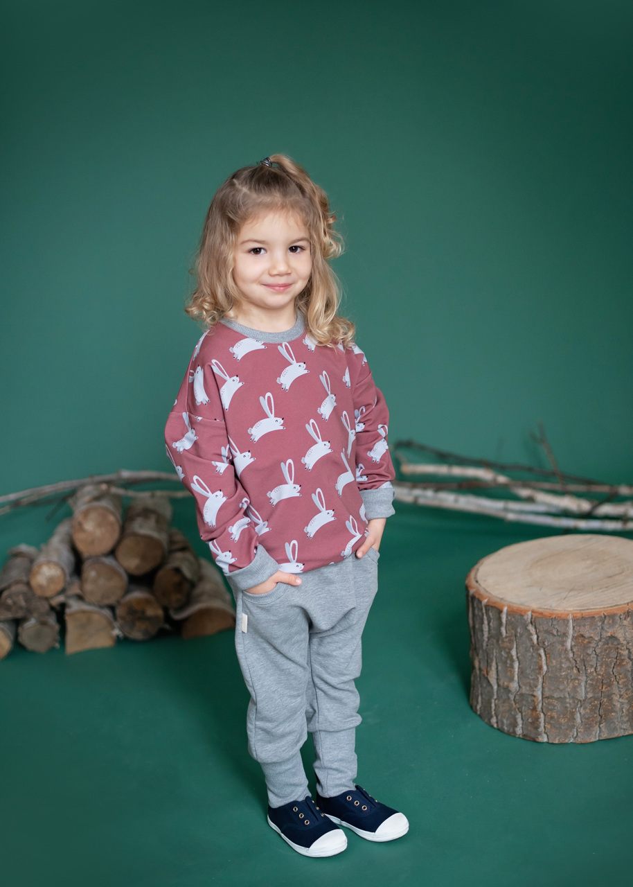 Hare on dusty rose sweatshirt Malinami Tops Malinami