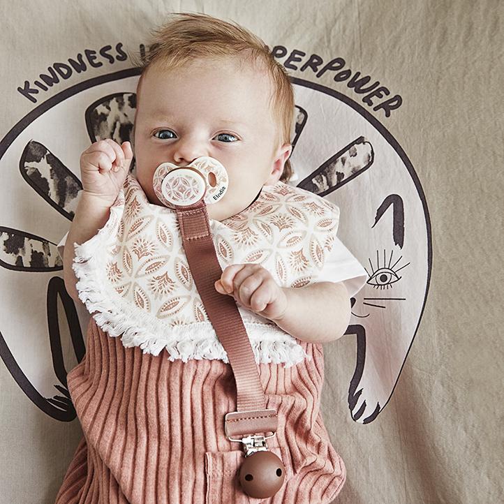 Pacifier sweet date +3 months Pacifier Elodie details
