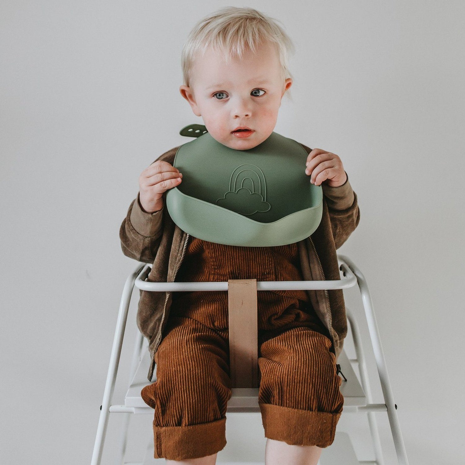 2-pack silicone baby bib sage forest Lille Vilde bib LIlle Vilde