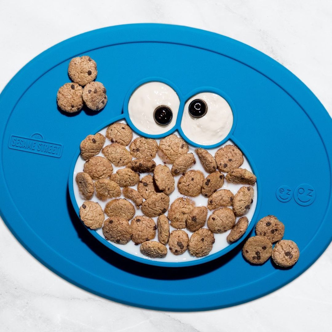 Sesame Street mat cookie monster ezpz dinnerware ezpz