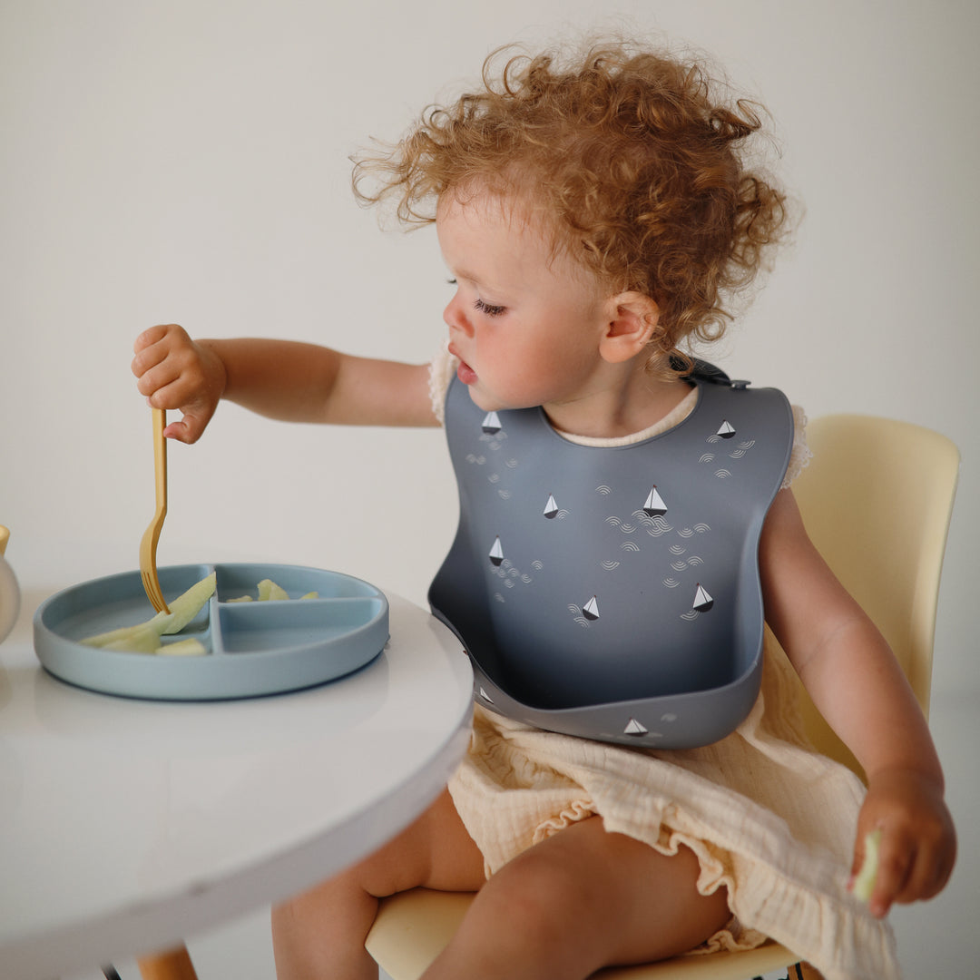Silicone suction plate ivory mushie meal mushie