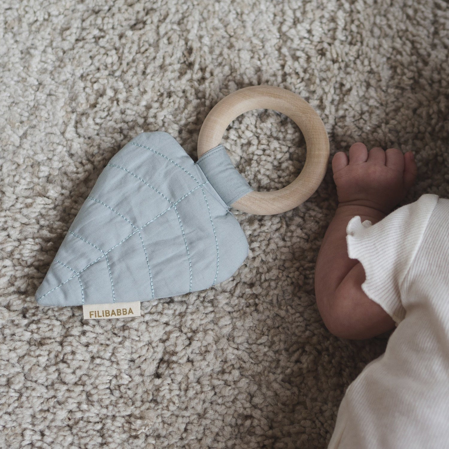 Leaf rattle dark mint Filibabba Toys Filibabba