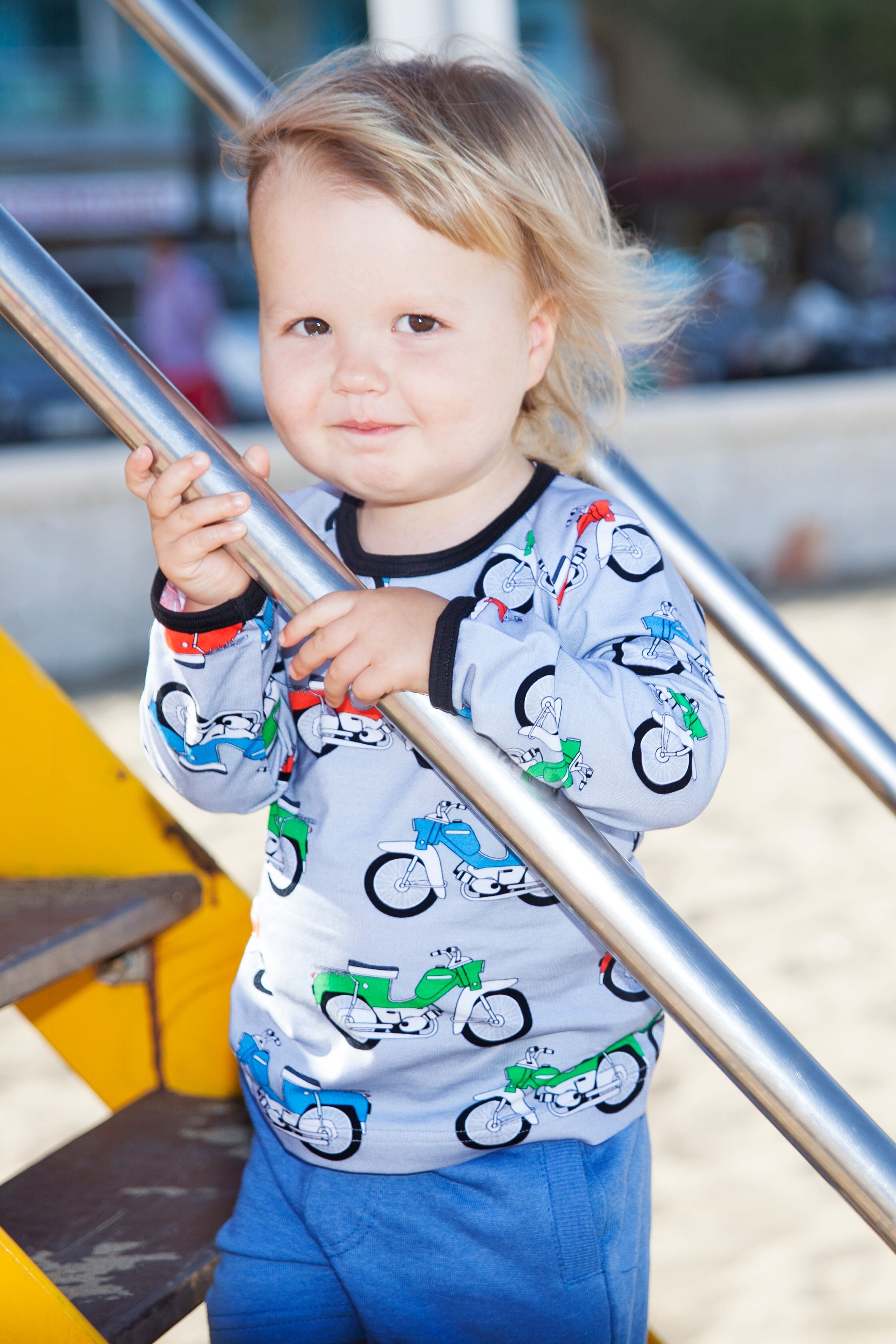 Motorbike top Tops Naperonuttu