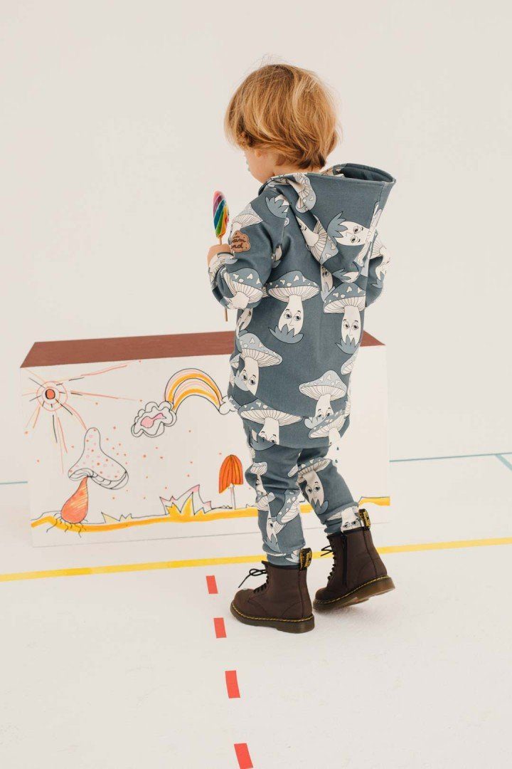 Calças mushroom dark Bottoms Dear Sophie