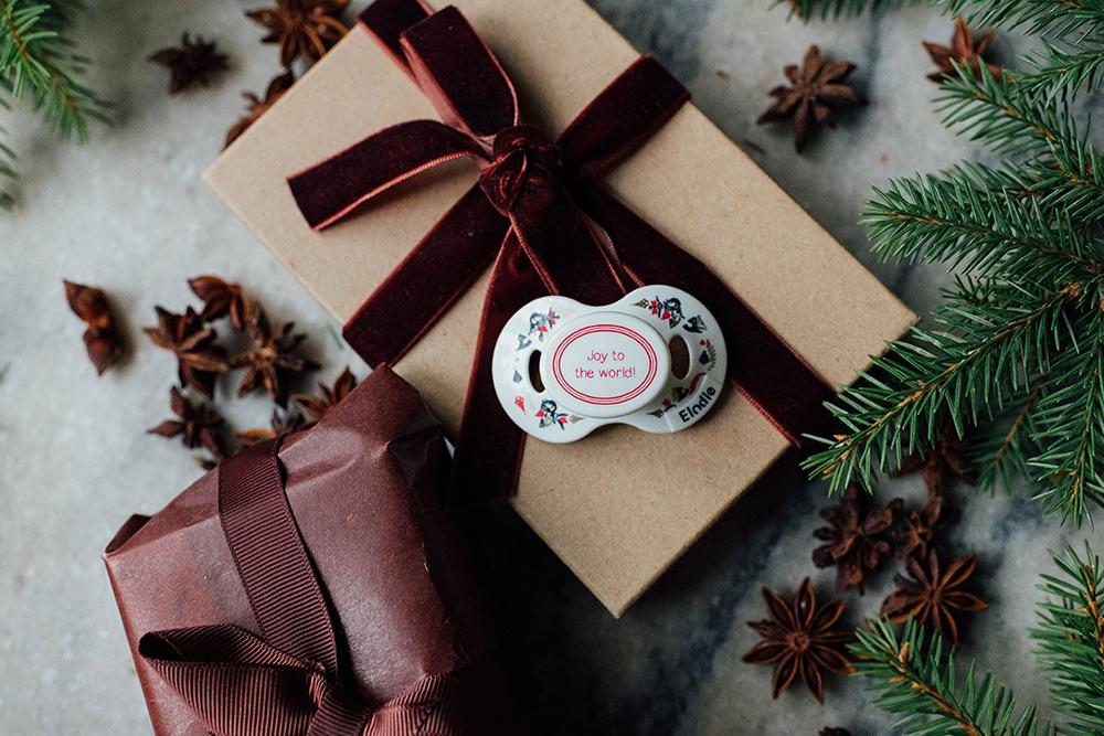 Pacifier Joy to the world +3 months Pacifier Elodie details
