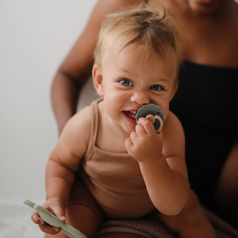 2 chupetas daisy willow/desert SILICONE Frigg Pacifier FRIGG