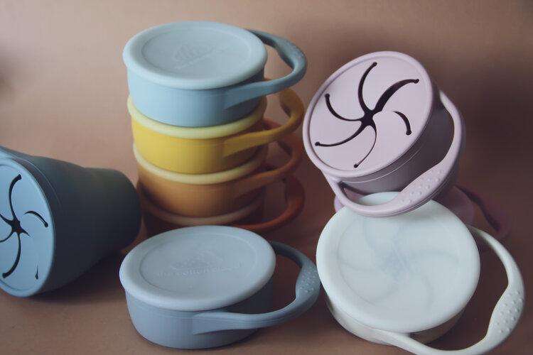 Silicone snack cup Dinnerware the cotton cloud