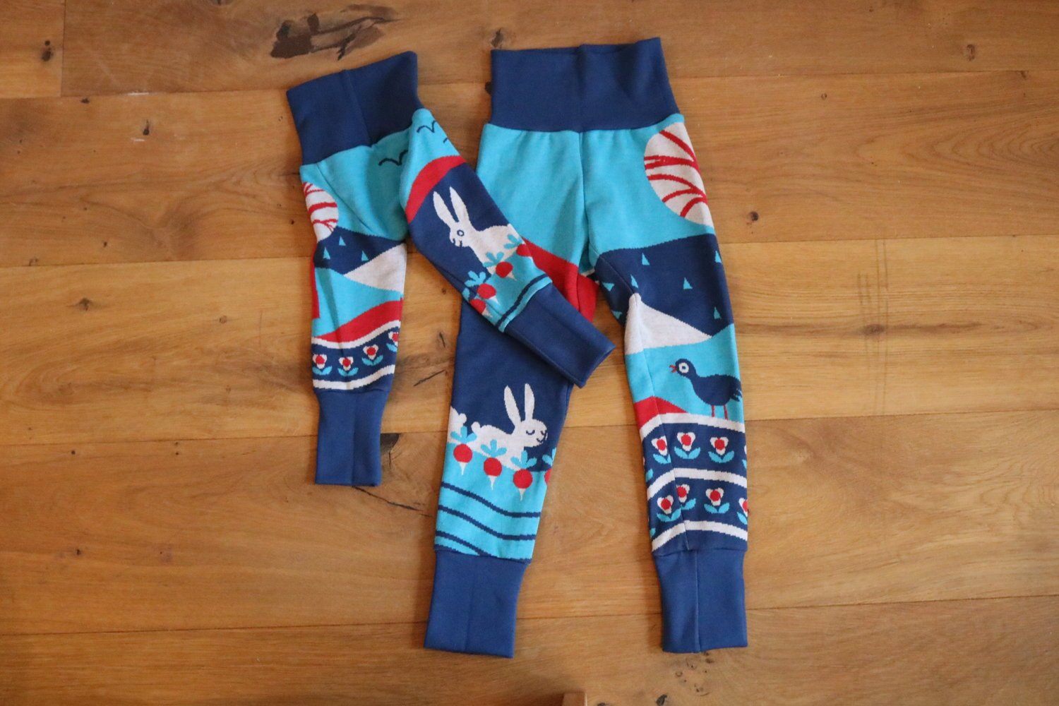 Rabbit love leggings Merle Bottoms Merle
