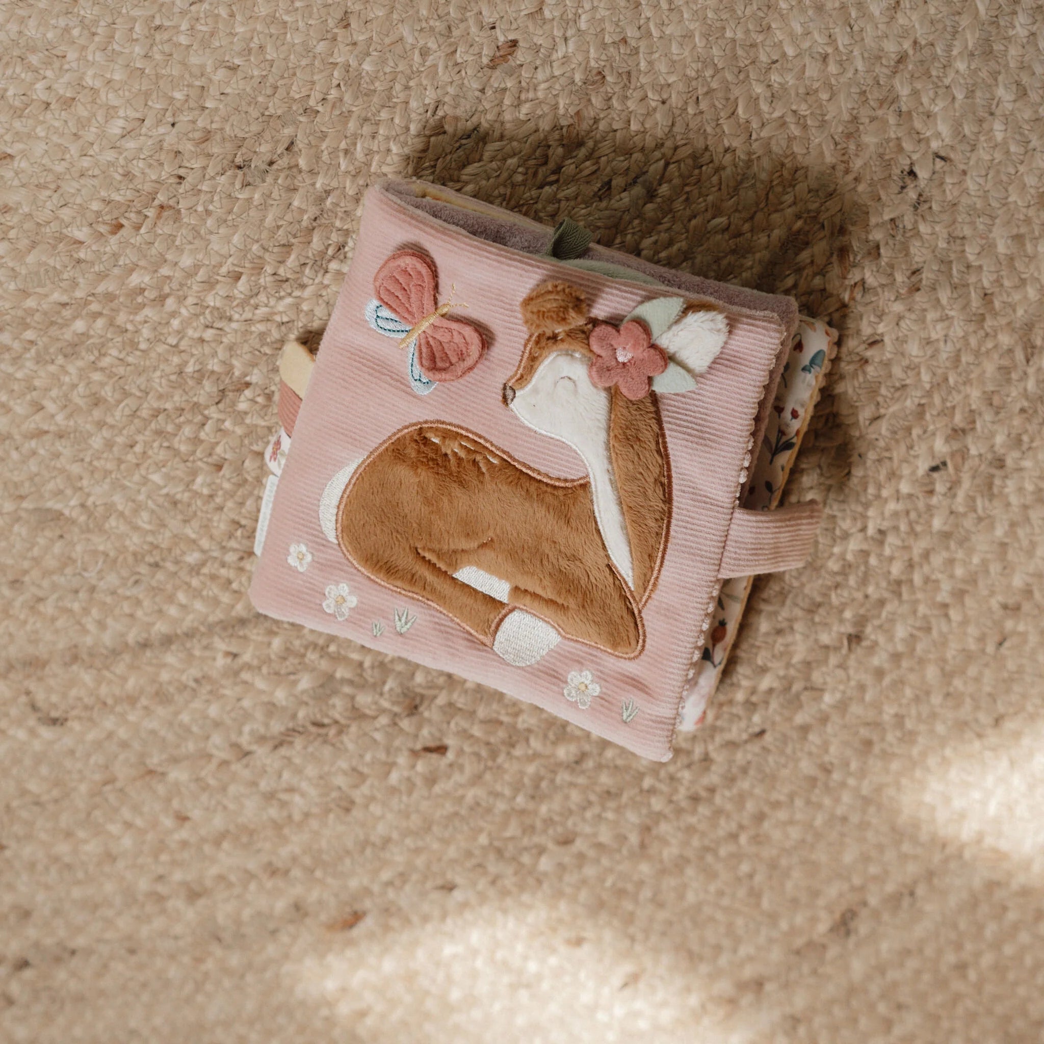 Livro de atividades Fairy Garden