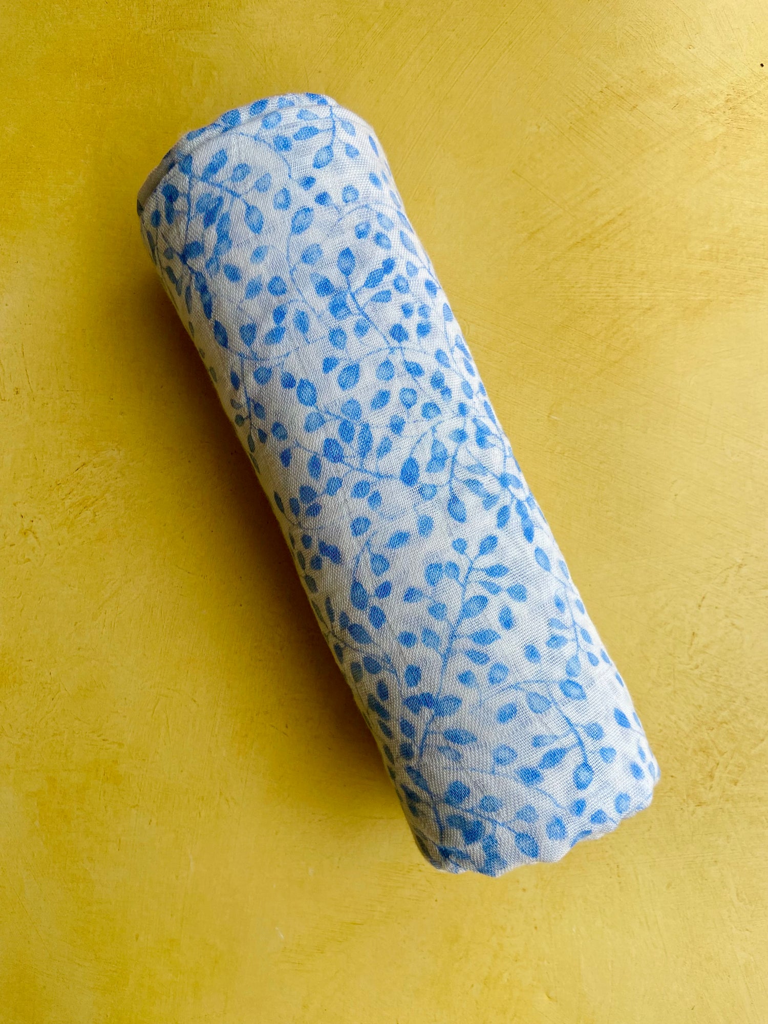 Musselina algodão blue flowers 120 cm
