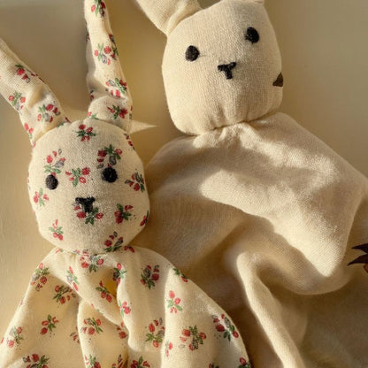 Doudou coelhinho fleur