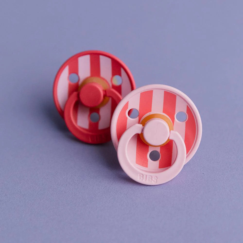 2 chupetas redondas BIBS Studio Colour block baby pink coral mix