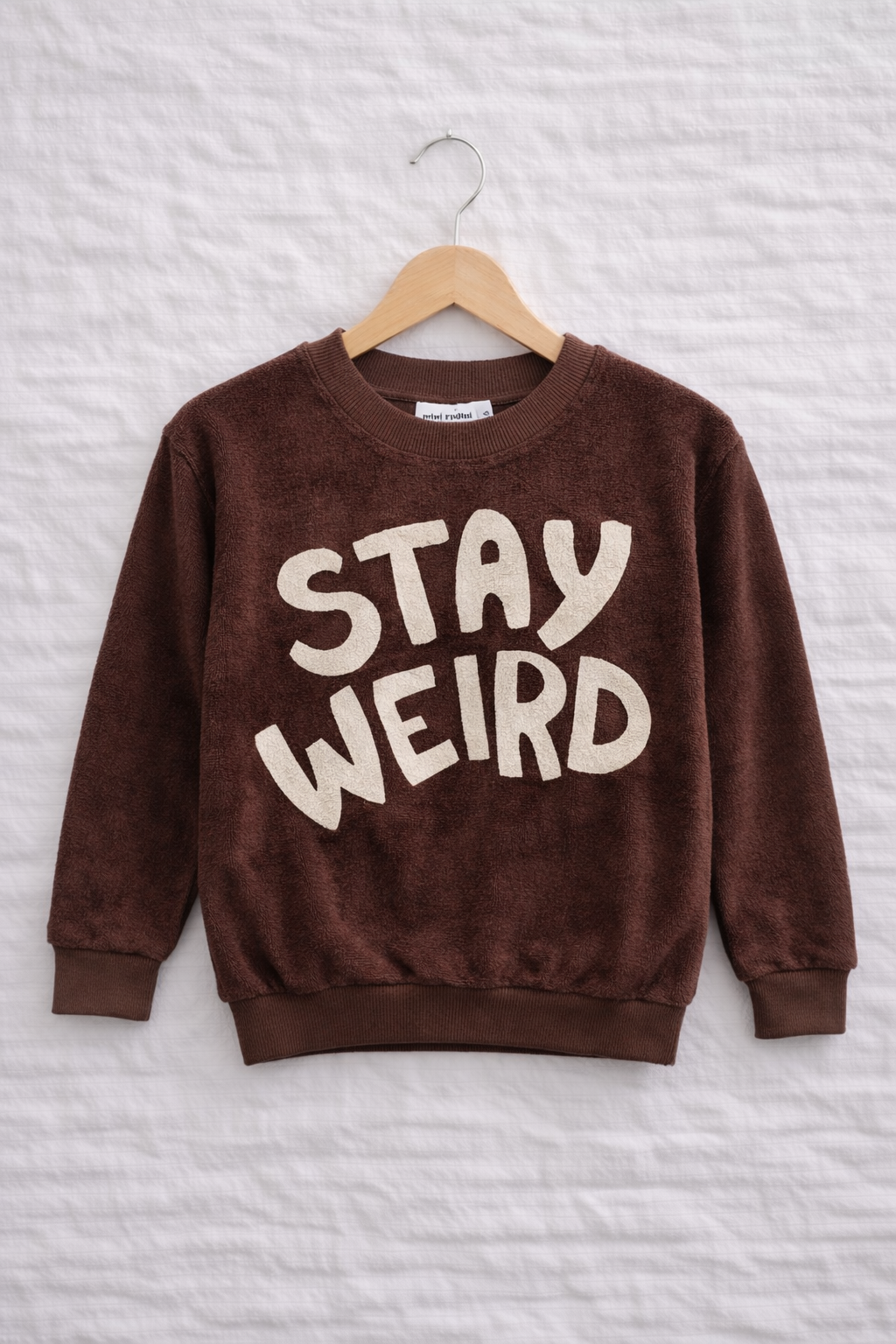 Sweatshirt Stay Weird 4-5 anos (último tamanho)