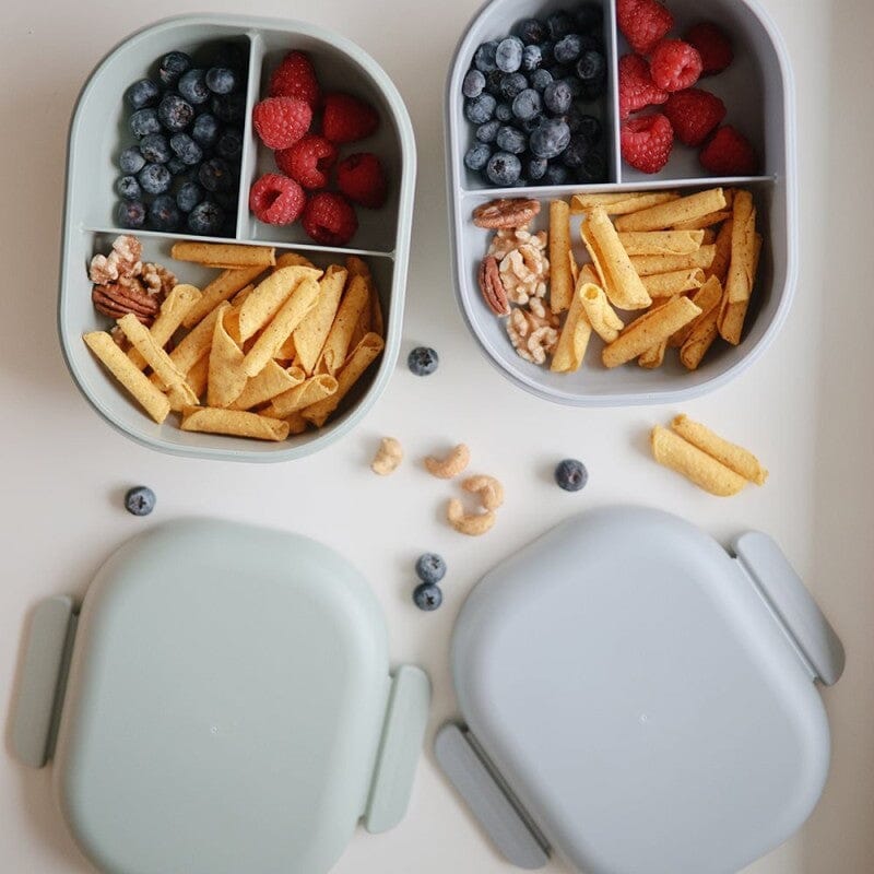 Lancheira com talheres cloud meal mushie