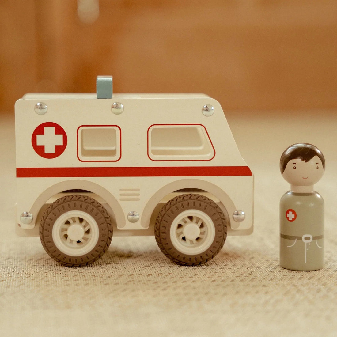 Ambulância madeira FSC