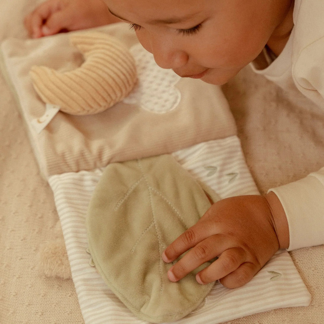 Livro de atividades Newborn Naturals