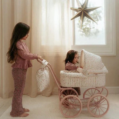 Carrinho de bonecas vintage